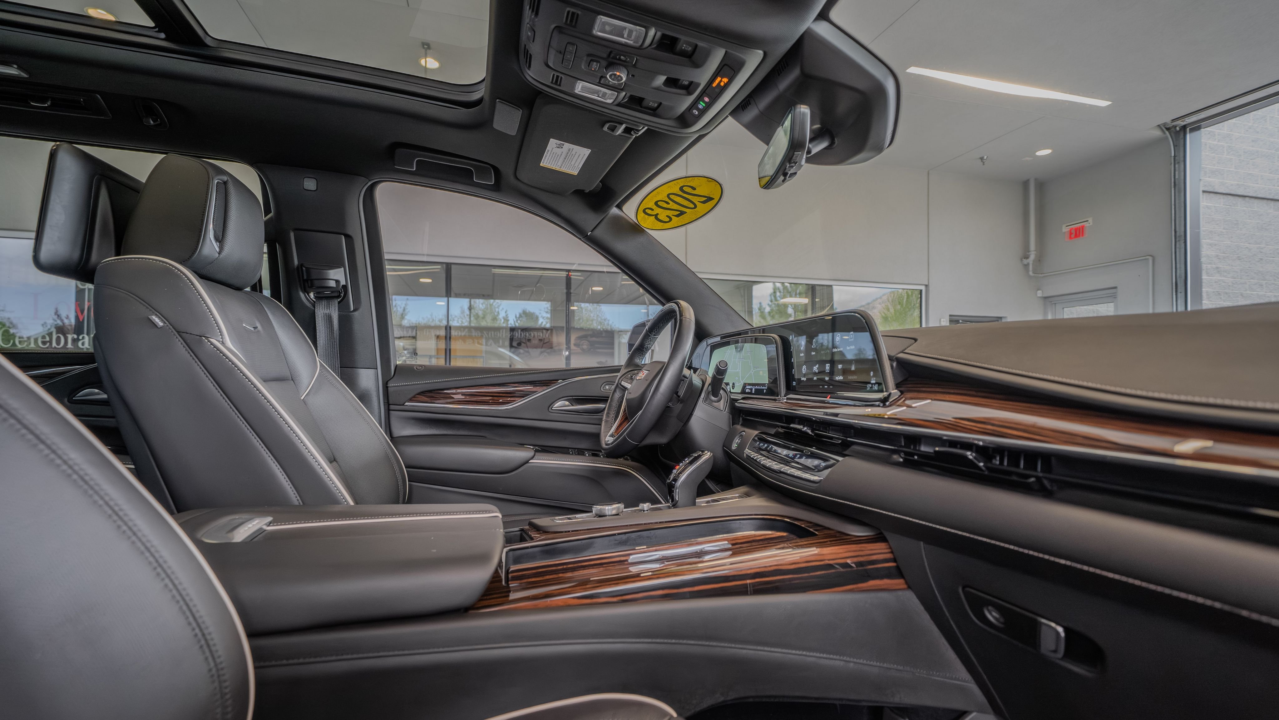Used 2023 Crystal White Tricoat Cadillac Premium Luxury image 17