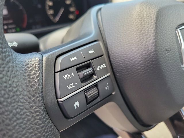 Used 2025 Lunar Silver Metallic Honda LX image 24