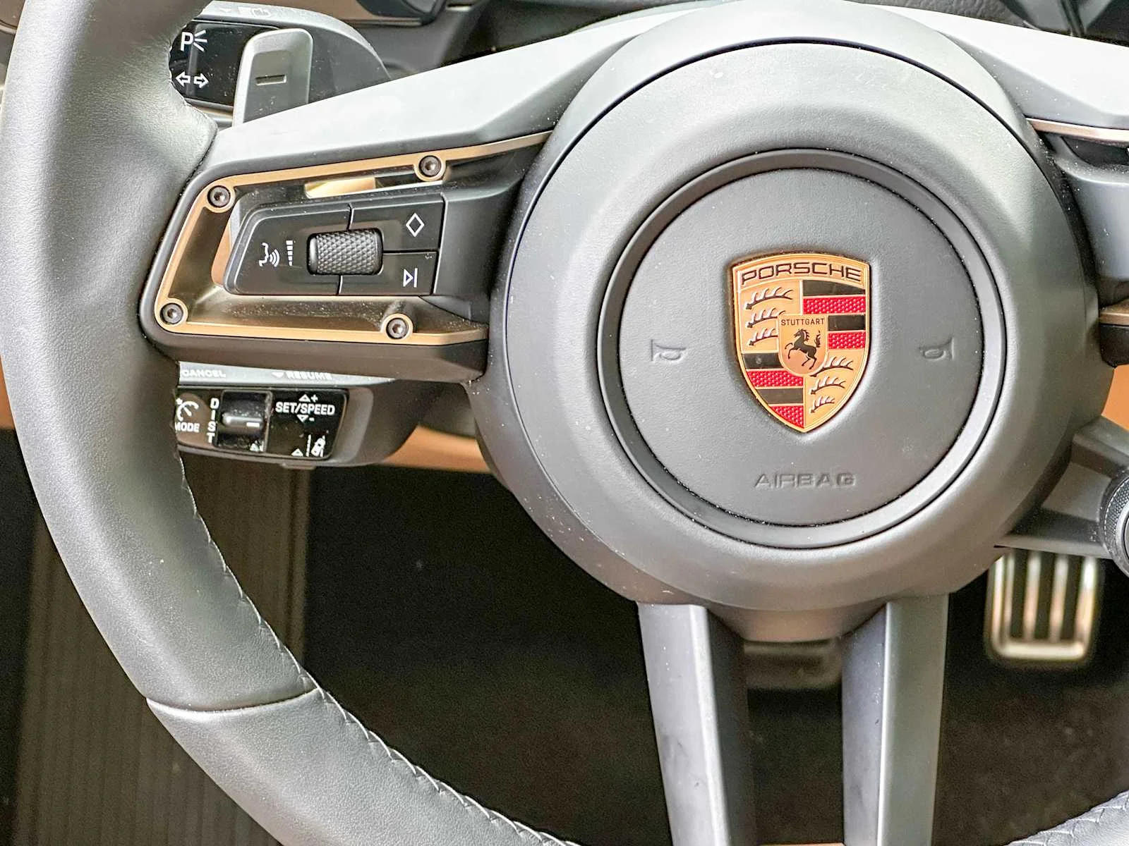 Used 2025  Porsche GTS image 18
