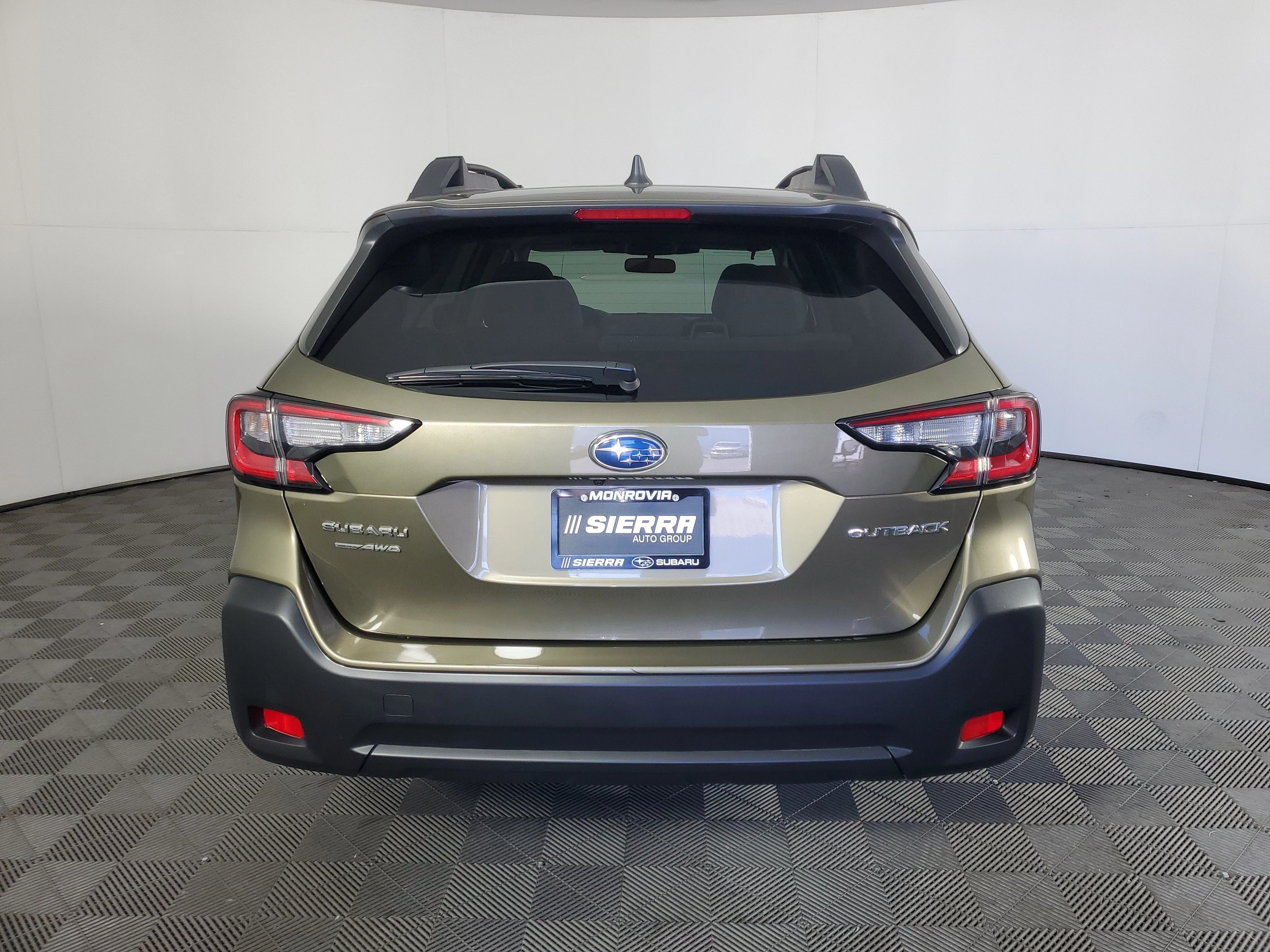 Used 2025 Autumn Green Metallic Subaru Premium image 5