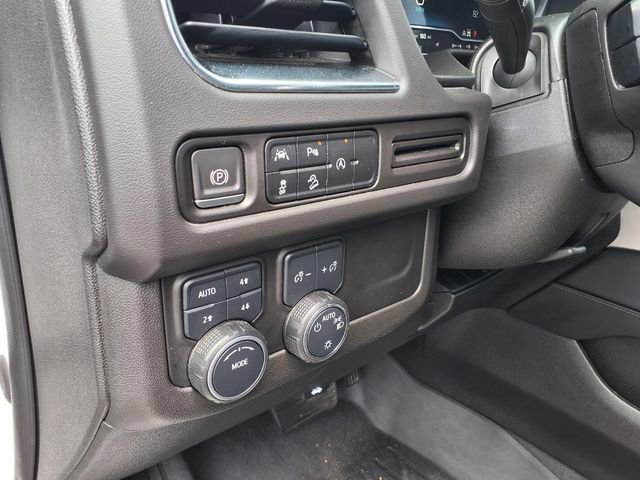 Used 2023 Summit White Chevrolet Z71 image 31