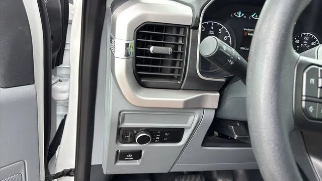 Used 2023 White Ford XL image 23