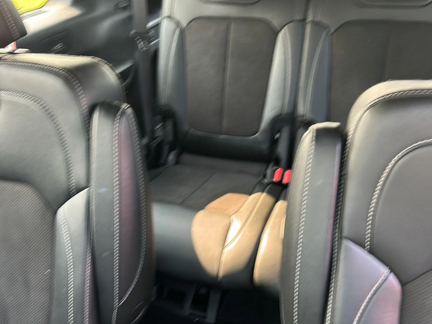 Used 2023 Metallic Jeep Altitude image 15