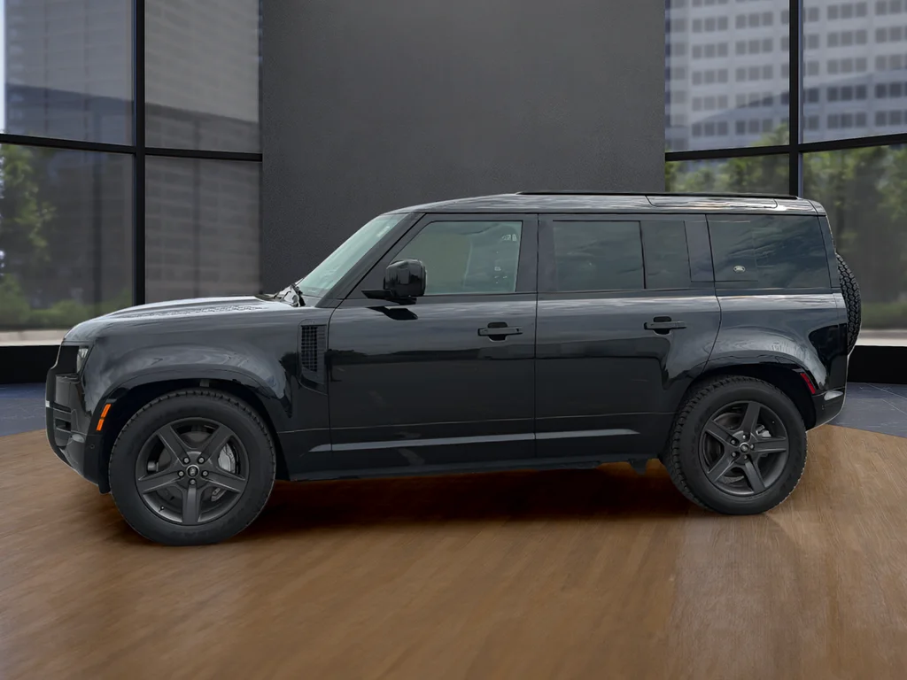 Used 2024  Land Rover X-Dynamic SE image 13