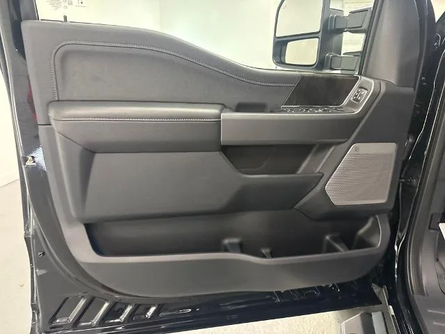 New 2026 Agate Black Metallic Ford F-350® Lariat® image 28