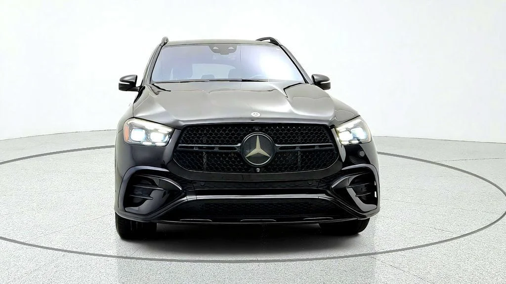 Used 2024 Black Mercedes-Benz GLE 450 4MATIC® SUV image 2