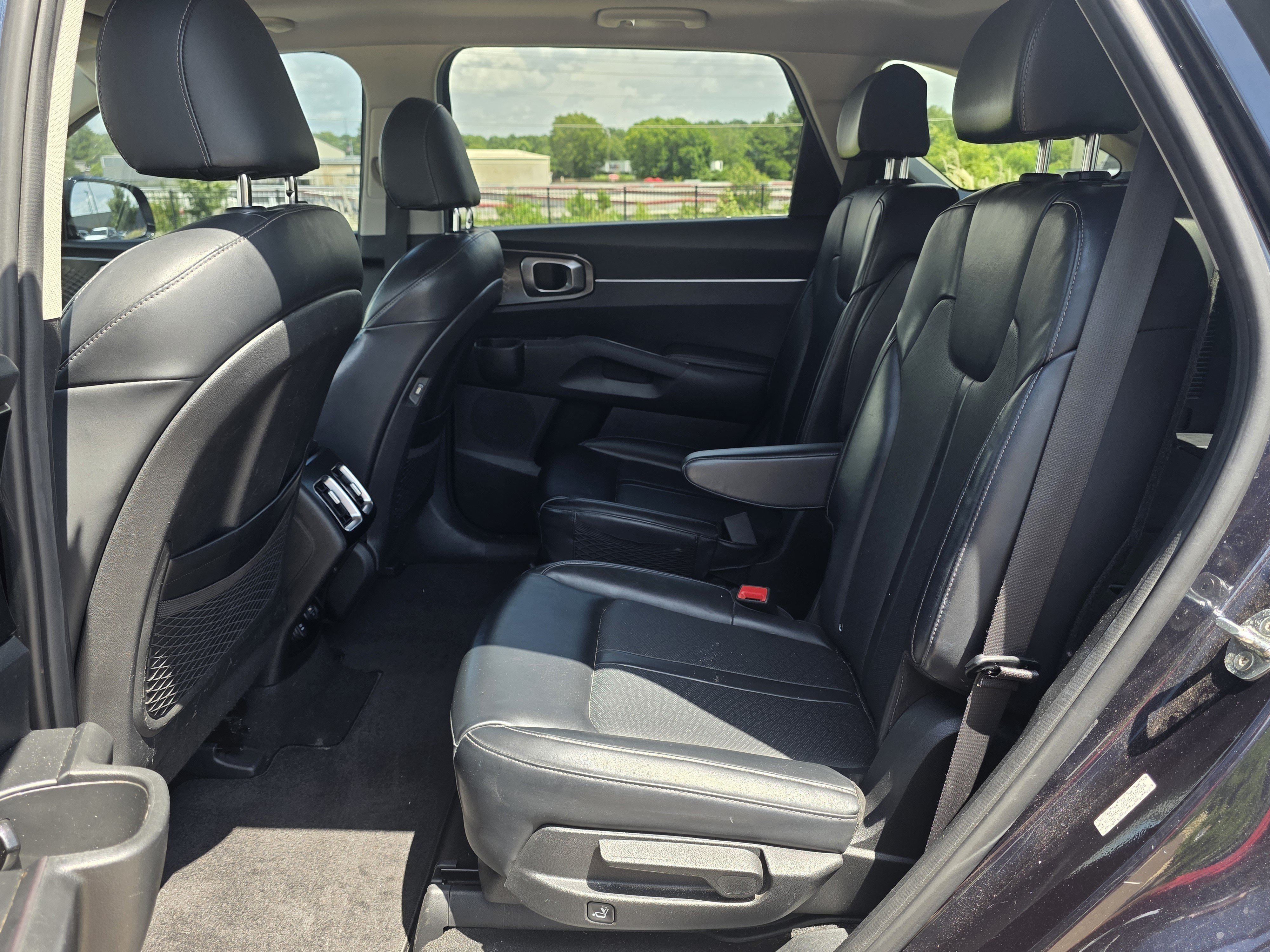 Used 2021 Gravity Blue Kia EX image 11