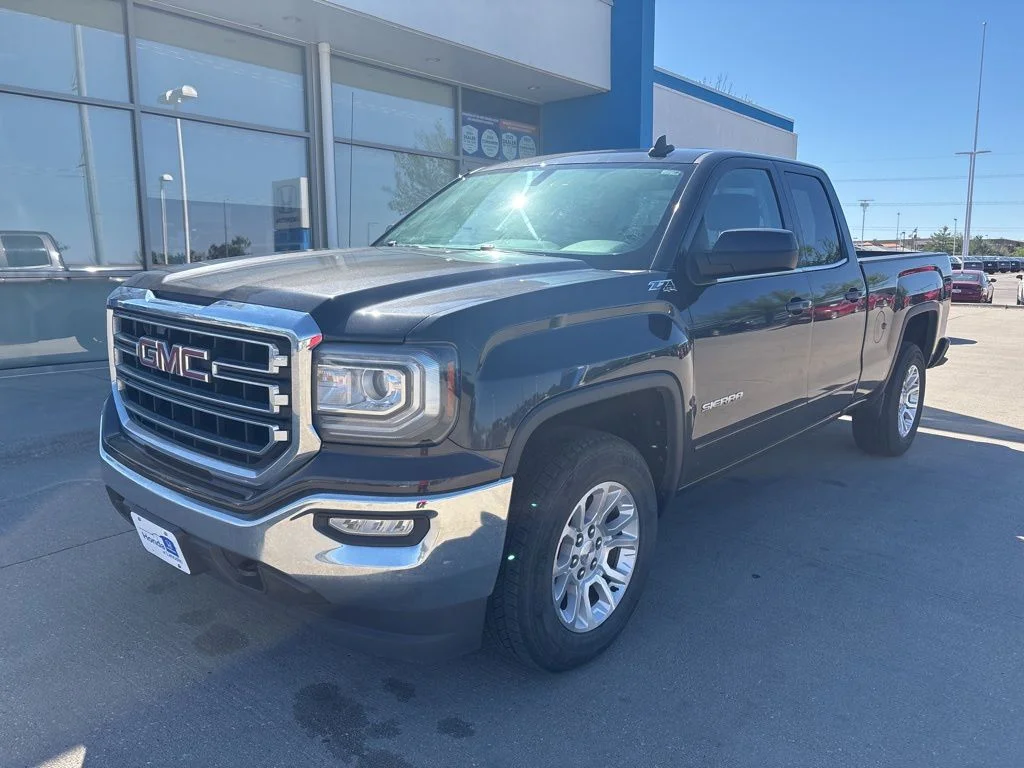2016 GMC Sierra 4WD Double Cab Standard Box SLE's photo