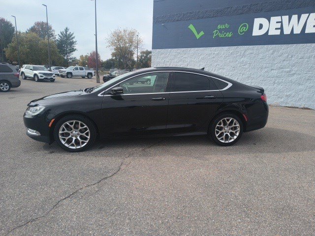 2015 Chrysler 200 C photo 2