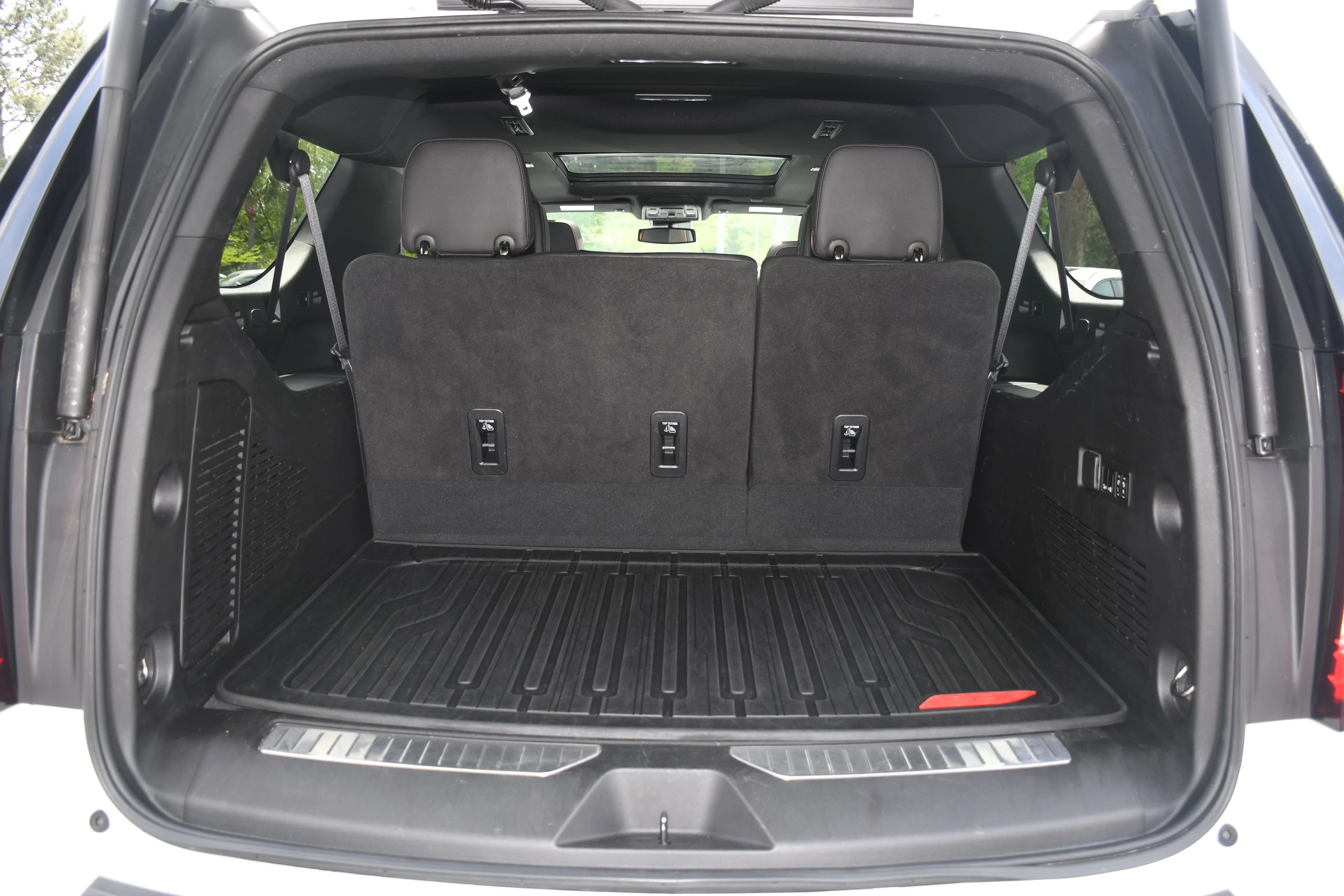 2023 GMC Yukon XL AT4 - Photo 19