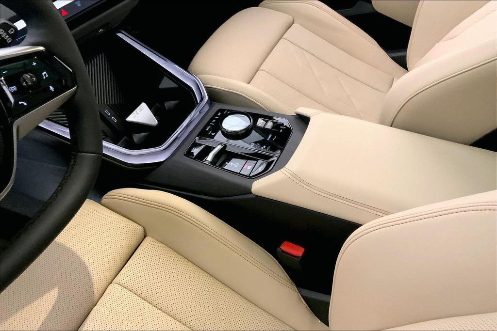 Used 2026 Alpine White BMW  image 6