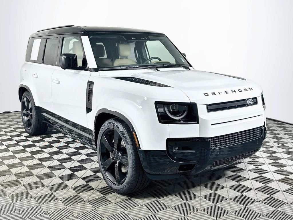 New 2026 Fuji White Land Rover X-Dynamic SE image 3