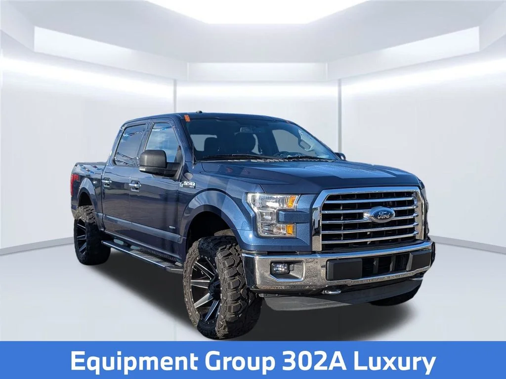 Used 2017 Blue Ford XLT image 5