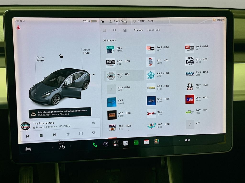 Used 2019 Silver Tesla Long Range image 15