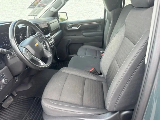 Used 2025 Gray Chevrolet LT image 24
