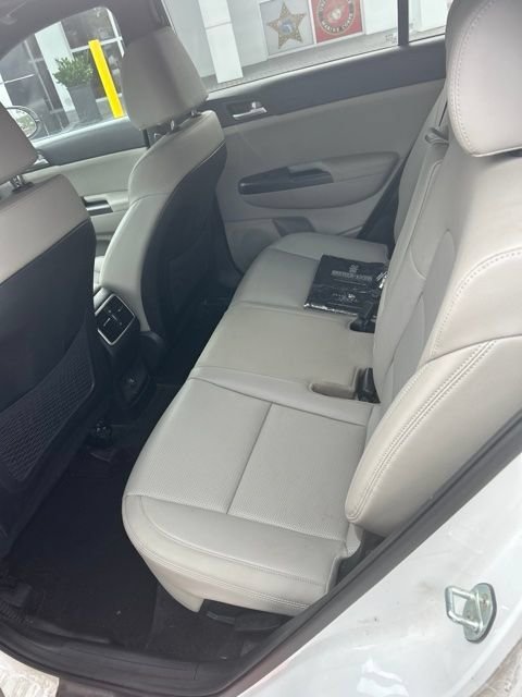 Used 2020 White Kia S image 5