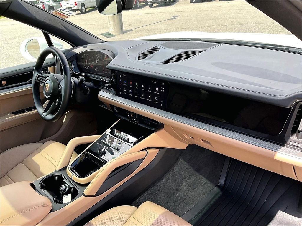 Used 2024 White Porsche Base image 14