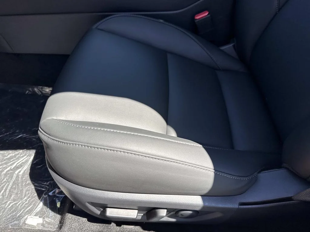 New 2026 Ceramic Metallic Mazda 2.5 S Select Sport AWD image 28