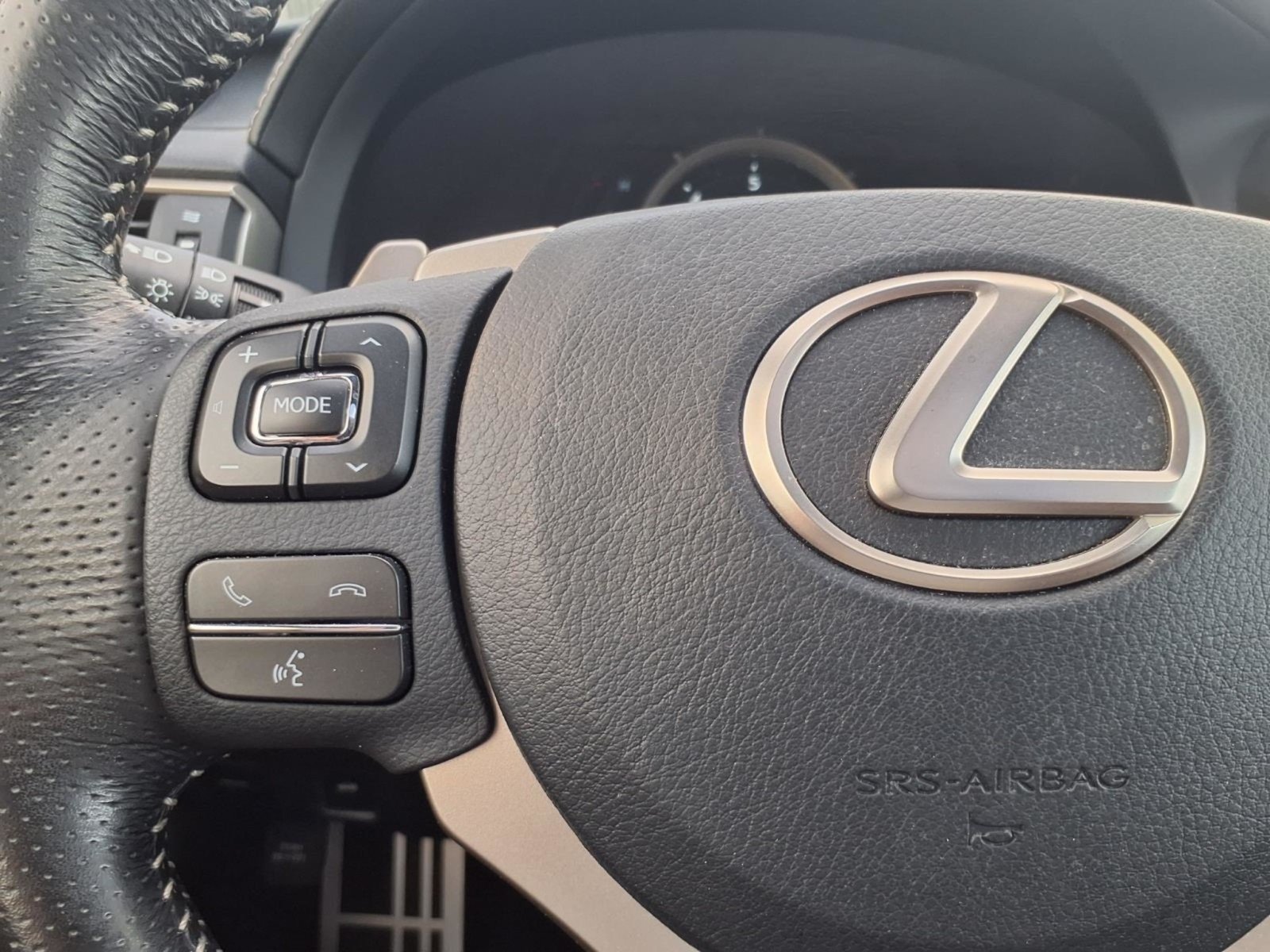 Used 2017 Ultra White Lexus RC 350 F Sport image 19