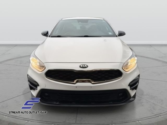 2020 Kia Forte GT-Line photo 2