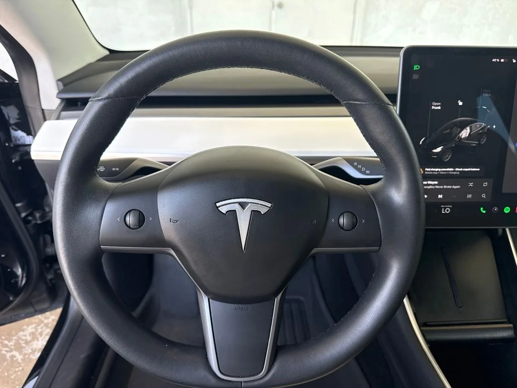 Used 2019 Black Tesla  image 15