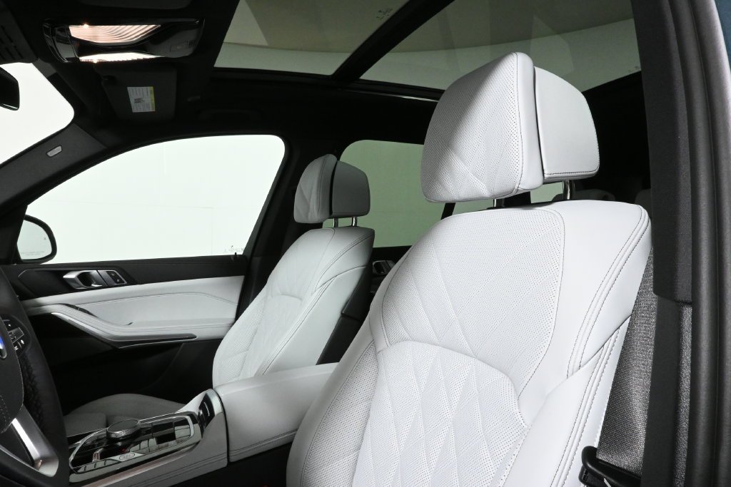 2026 BMW X5 40i - Photo 16