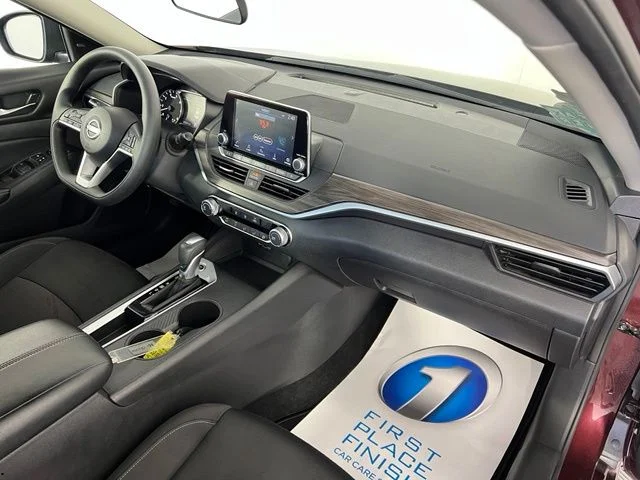 Used 2025  Nissan 2.5 SV image 37