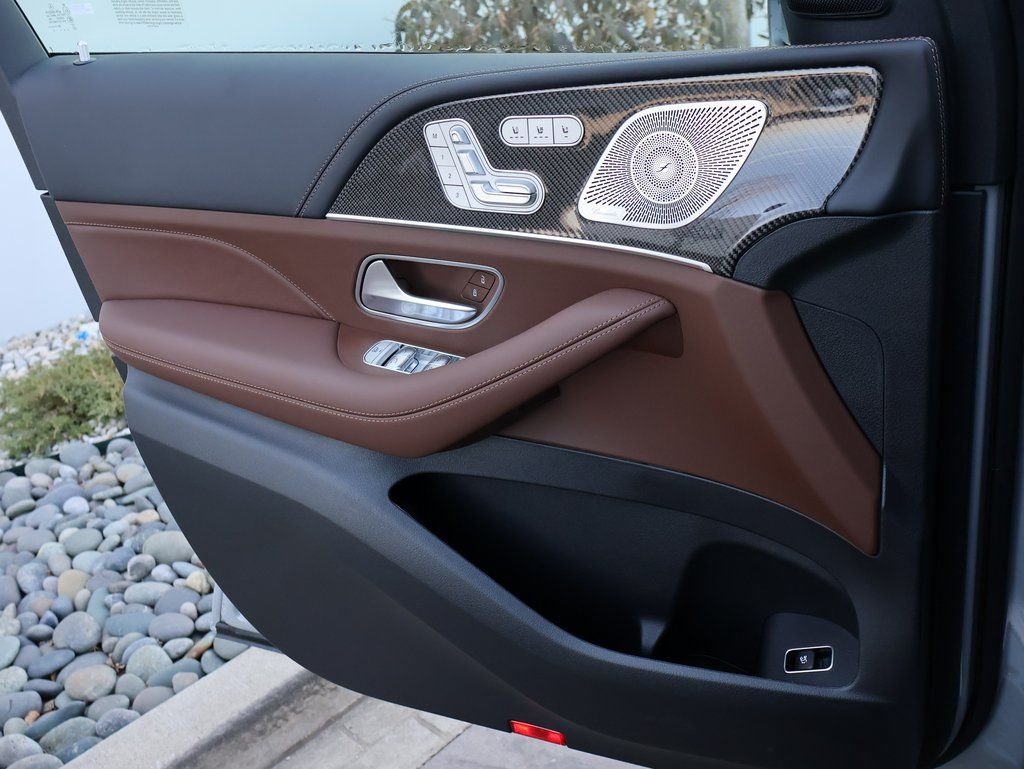 New 2026 MANUFAKTUR Alpine Grey Mercedes-Benz GLE 63 S AMG® image 41