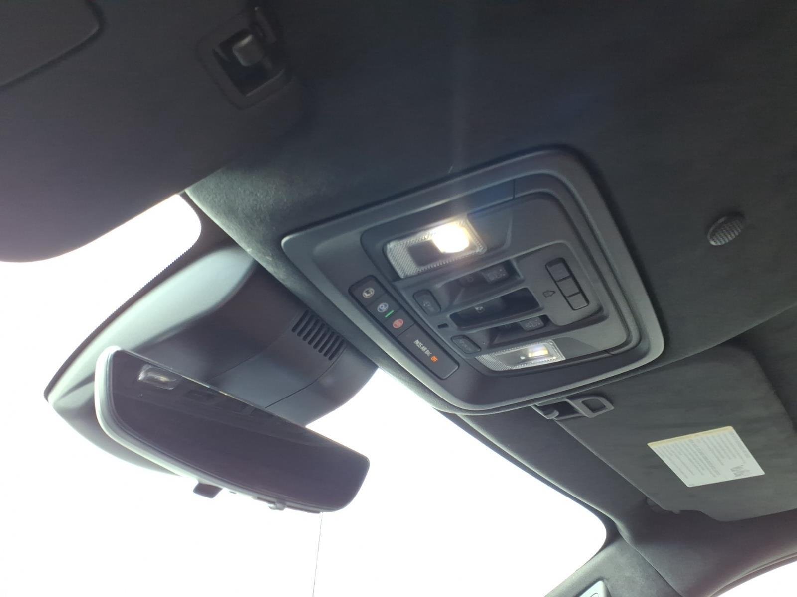 Used 2022 Onyx Black GMC Denali Ultimate image 12