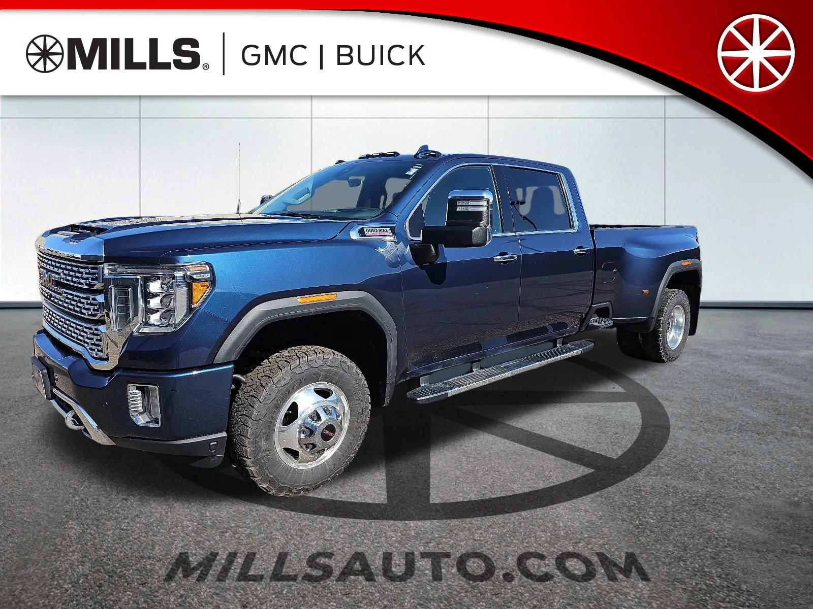 2020 GMC Sierra 4WD Crew Cab Long Box DRW Denali's photo