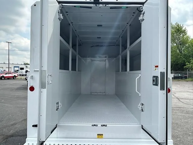 2024 Ford Transit Cutaway Base - Photo 36