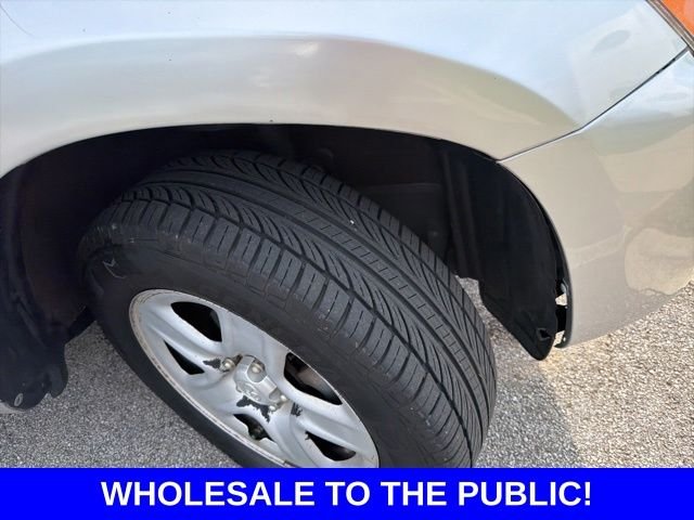 Used 2012 Silver Toyota Base image 4