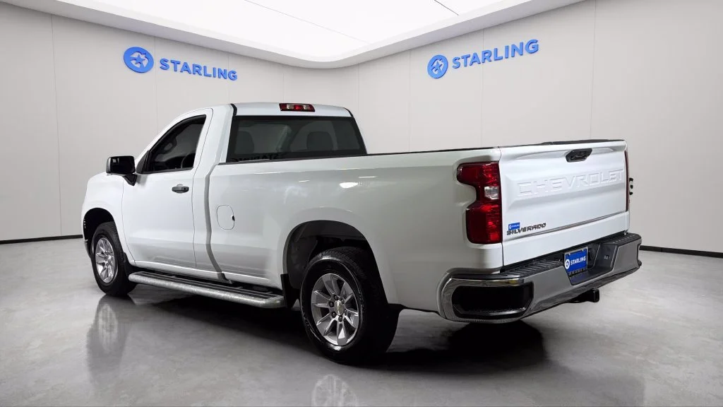 Used 2025 Summit White Chevrolet WT image 6