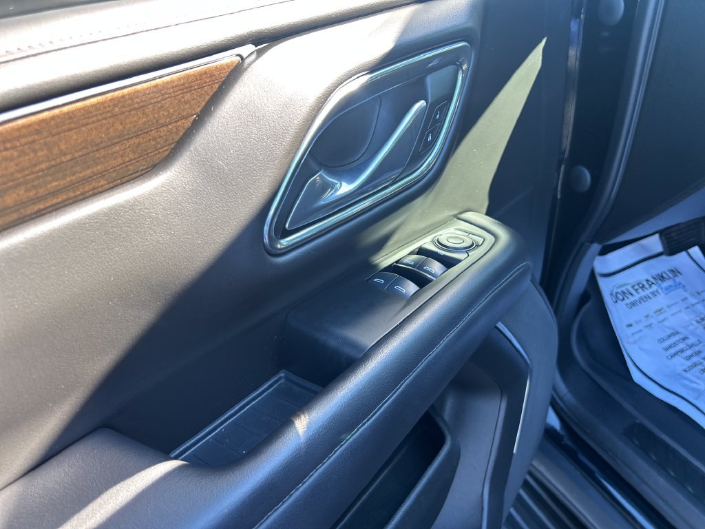Used 2022 Black GMC SLE image 11