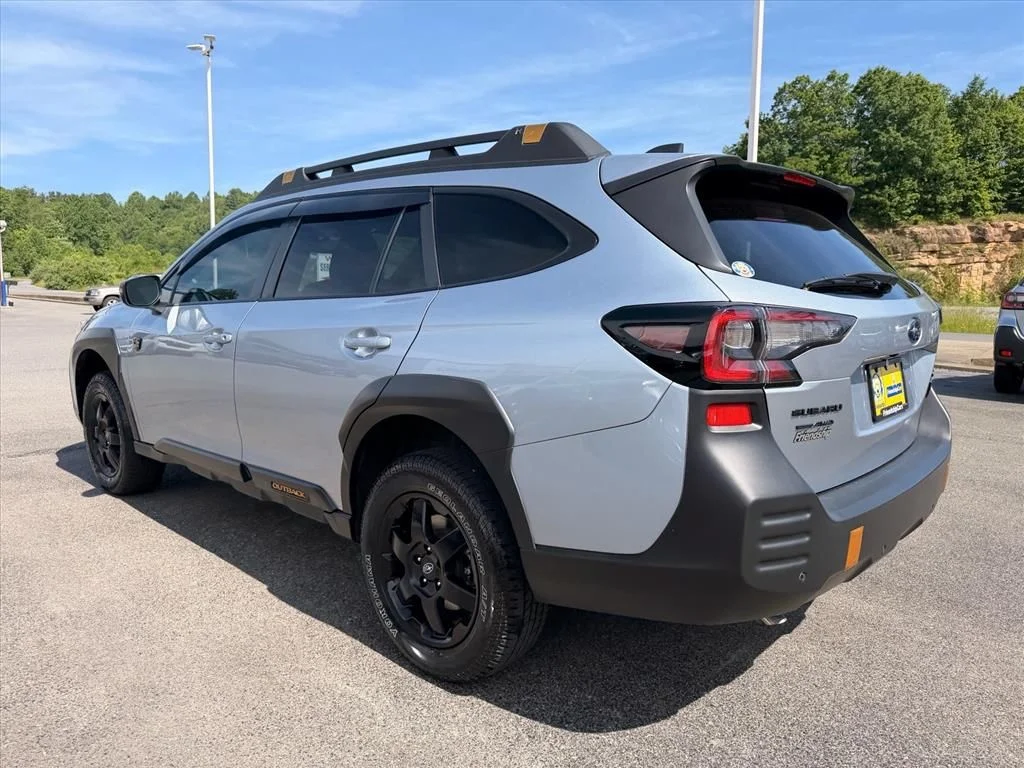 Used 2023 Silver Subaru Wilderness image 5