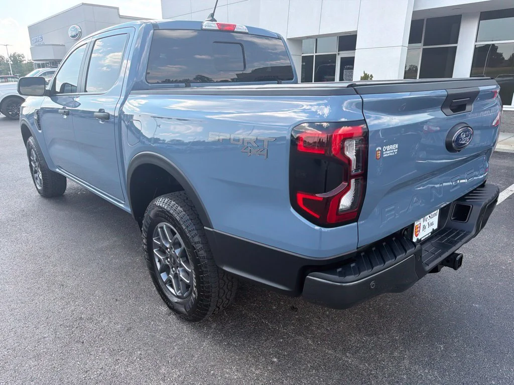 Used 2025 Azure Gray Metallic Ford XLT image 3