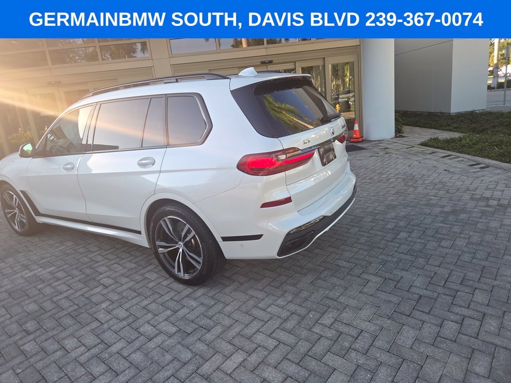 Used 2022 White Metallic BMW M50i image 15