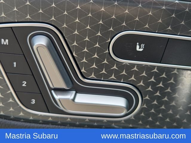 Used 2024  Mercedes-Benz GLB 250 image 13