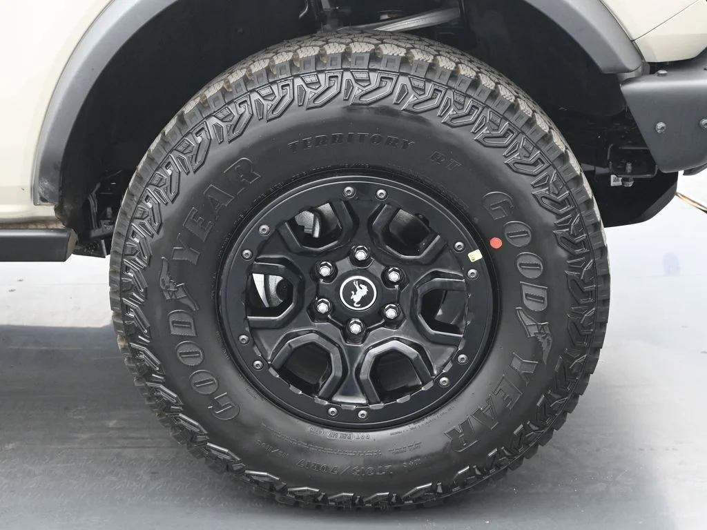 New 2026 Desert Sand Ford Badlands image 22