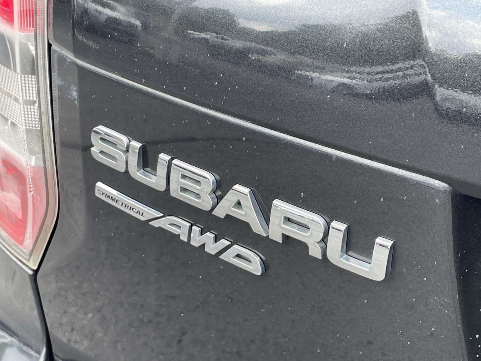 Used 2015 Dark Gray Metallic Subaru 2.5i Premium image 14