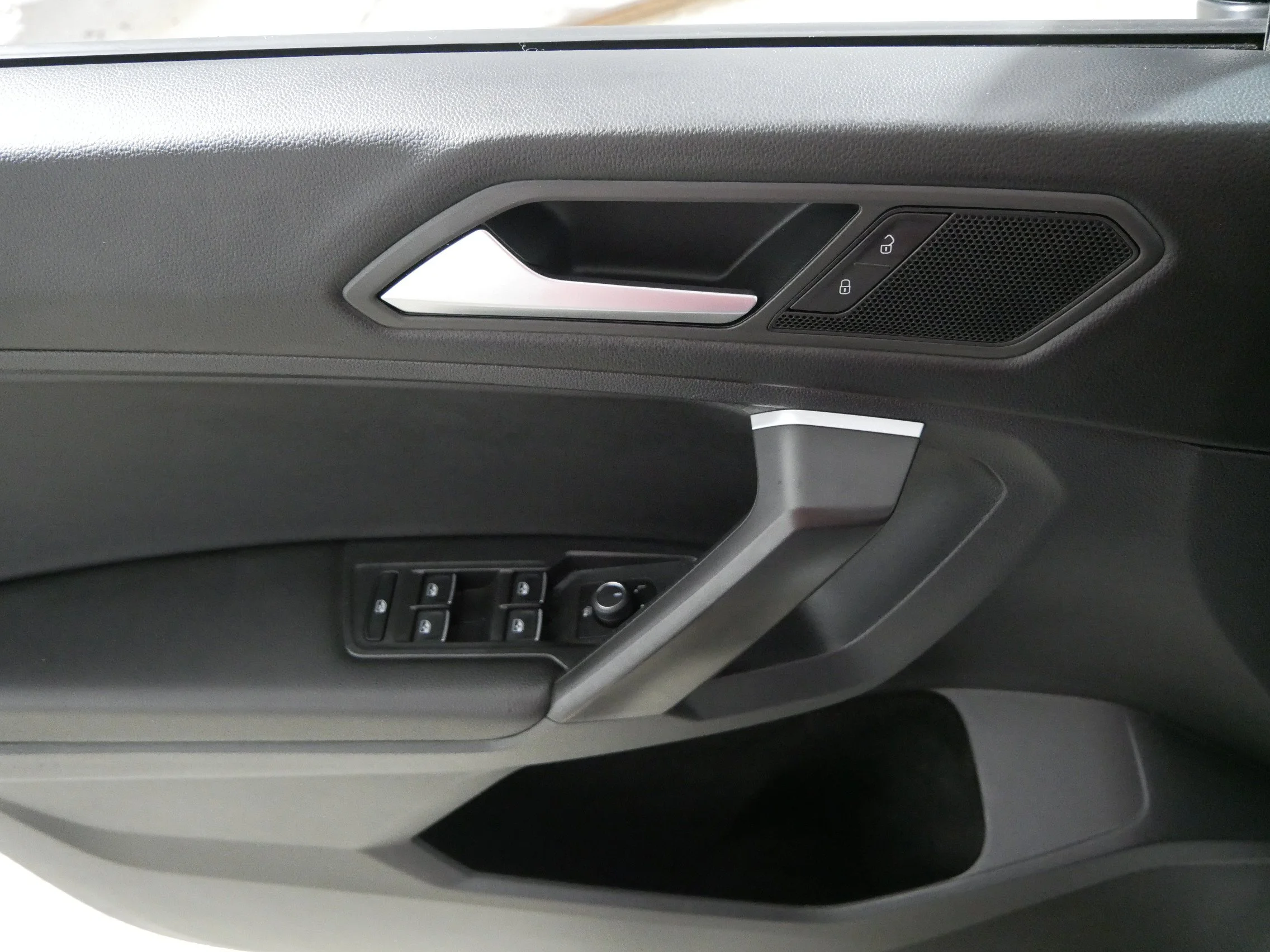 Used 2021 Pure White Volkswagen SE R-Line Black image 19