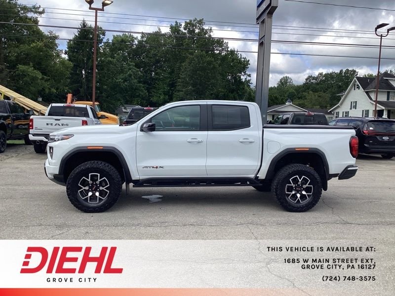 Used 2024 White GMC AT4X image 4