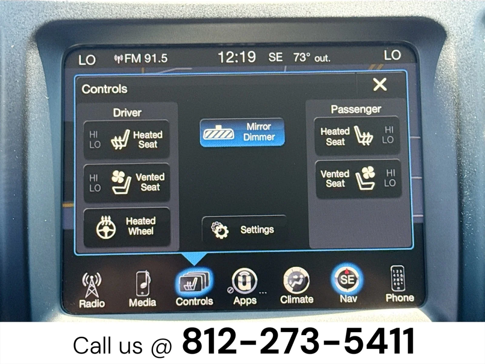 Used 2017  Jeep Overland image 20
