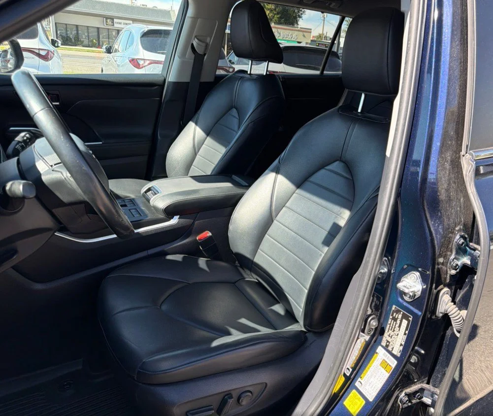 Used 2023 Blue Toyota XLE image 11