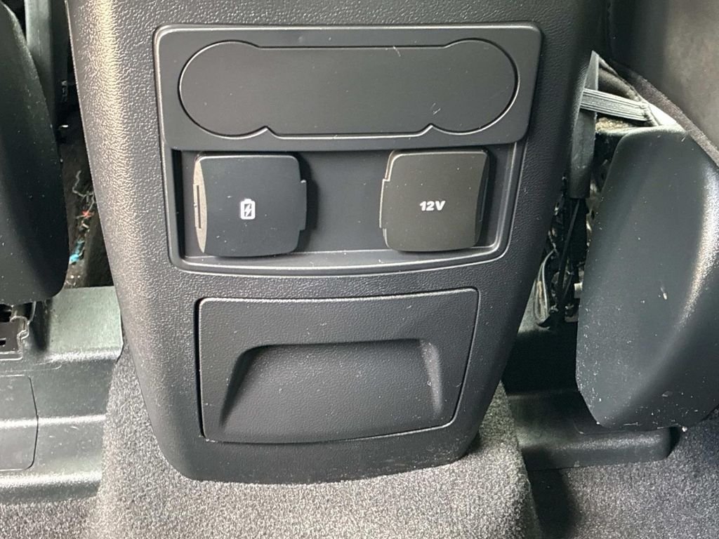 Used 2023 Green Ford XLT image 18