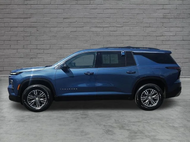 Used 2024 Lakeshore Blue Metallic Chevrolet LT image 2