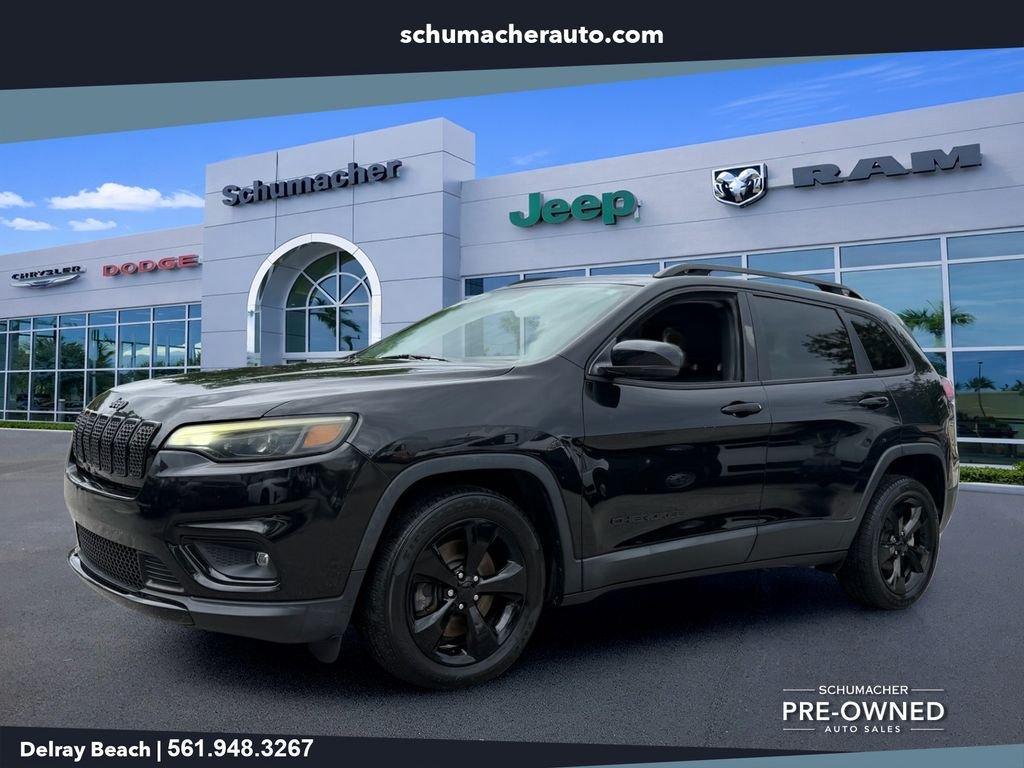 Used 2020 Black Jeep Latitude Plus image 3