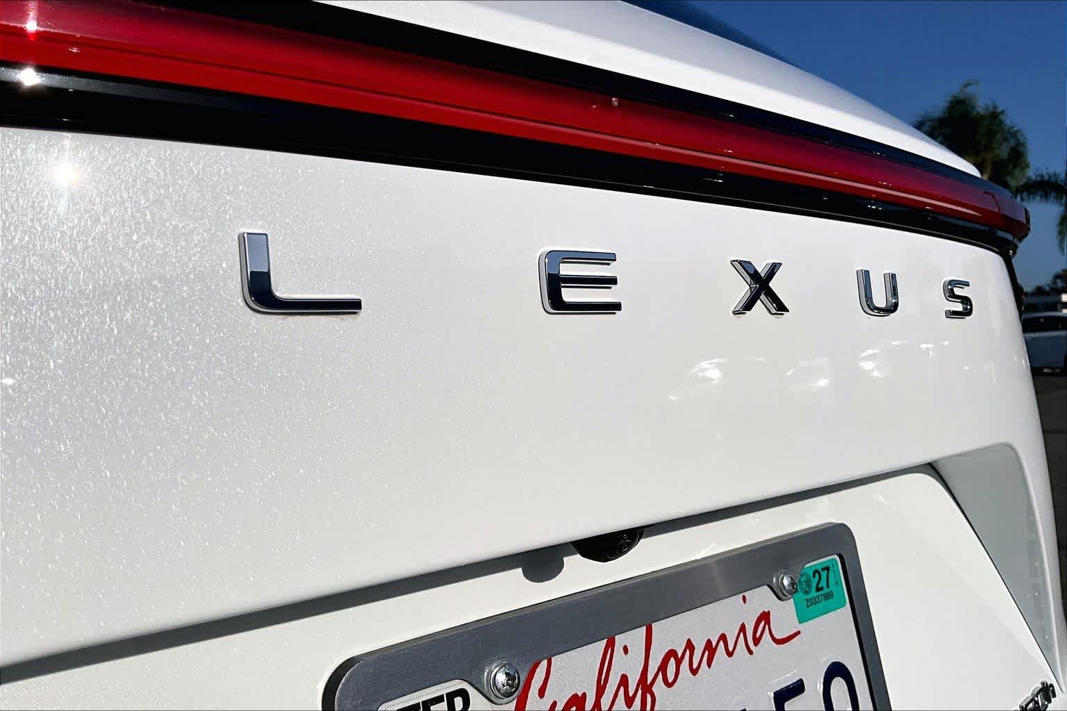 Certified Used 2026 ULTRA WHITE Lexus Premium image 29