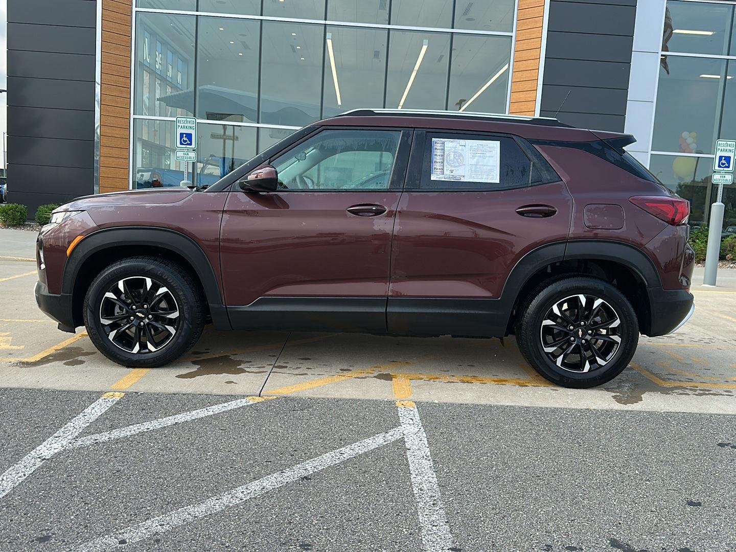 Used 2023 Chevrolet TrailBlazer LT with VIN KL79MPS27PB173710 for sale in Kansas City