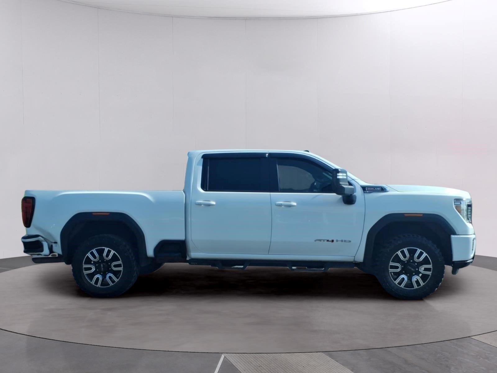 Used 2021 SUMMIT WHITE GMC AT4 image 6